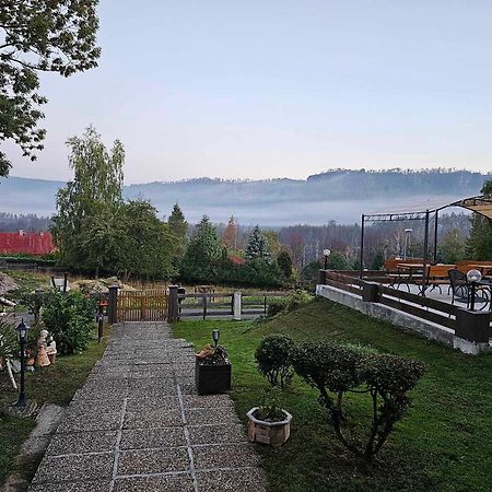 Penzion U Maresu Hřensko エクステリア 写真